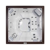 J-LXL® Hot Tub in Langford, BC